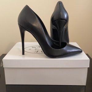 Steve Madden Daisie Pumps